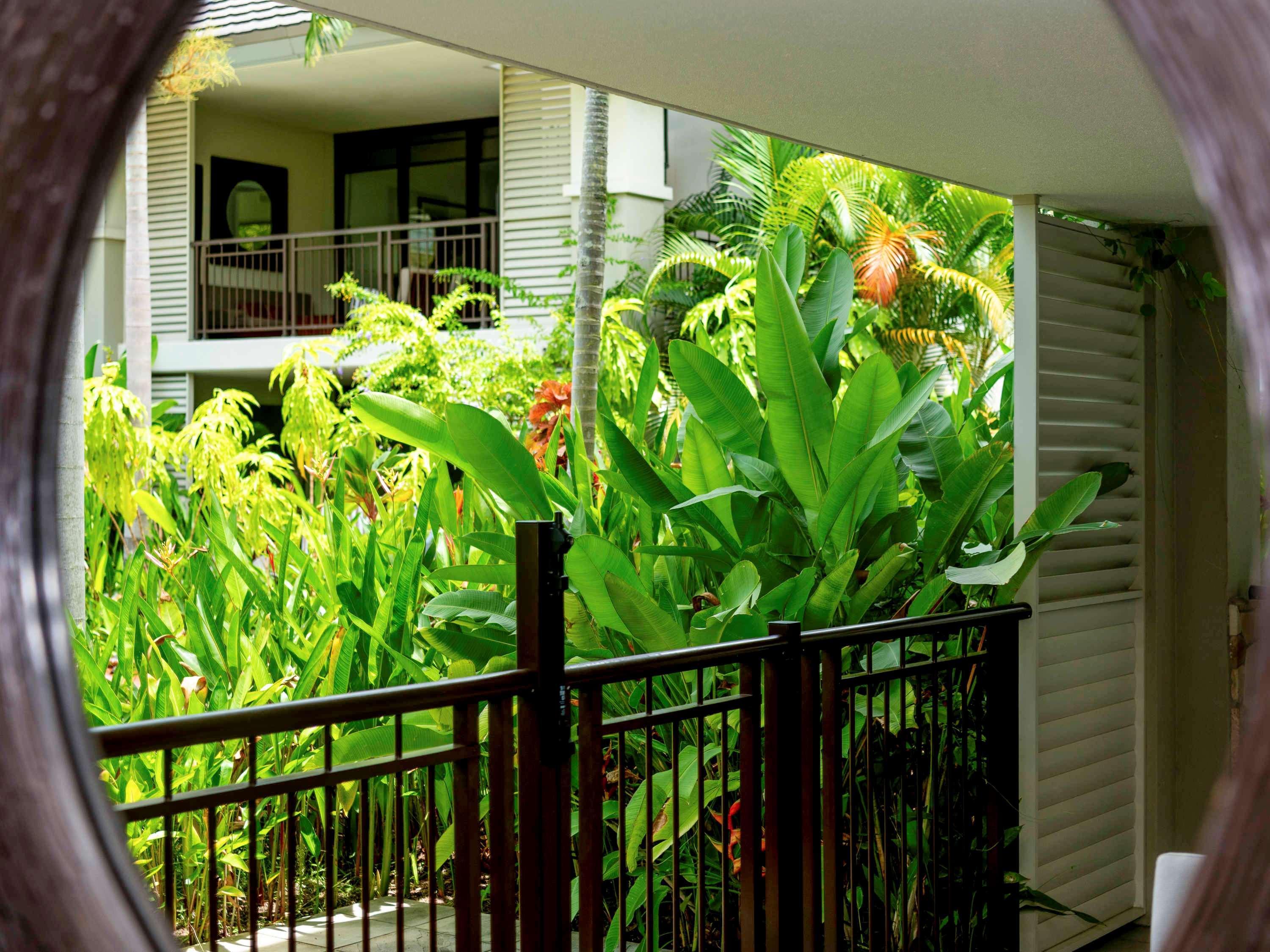 Pullman Port Douglas Sea Temple Resort And Spa Exterior photo