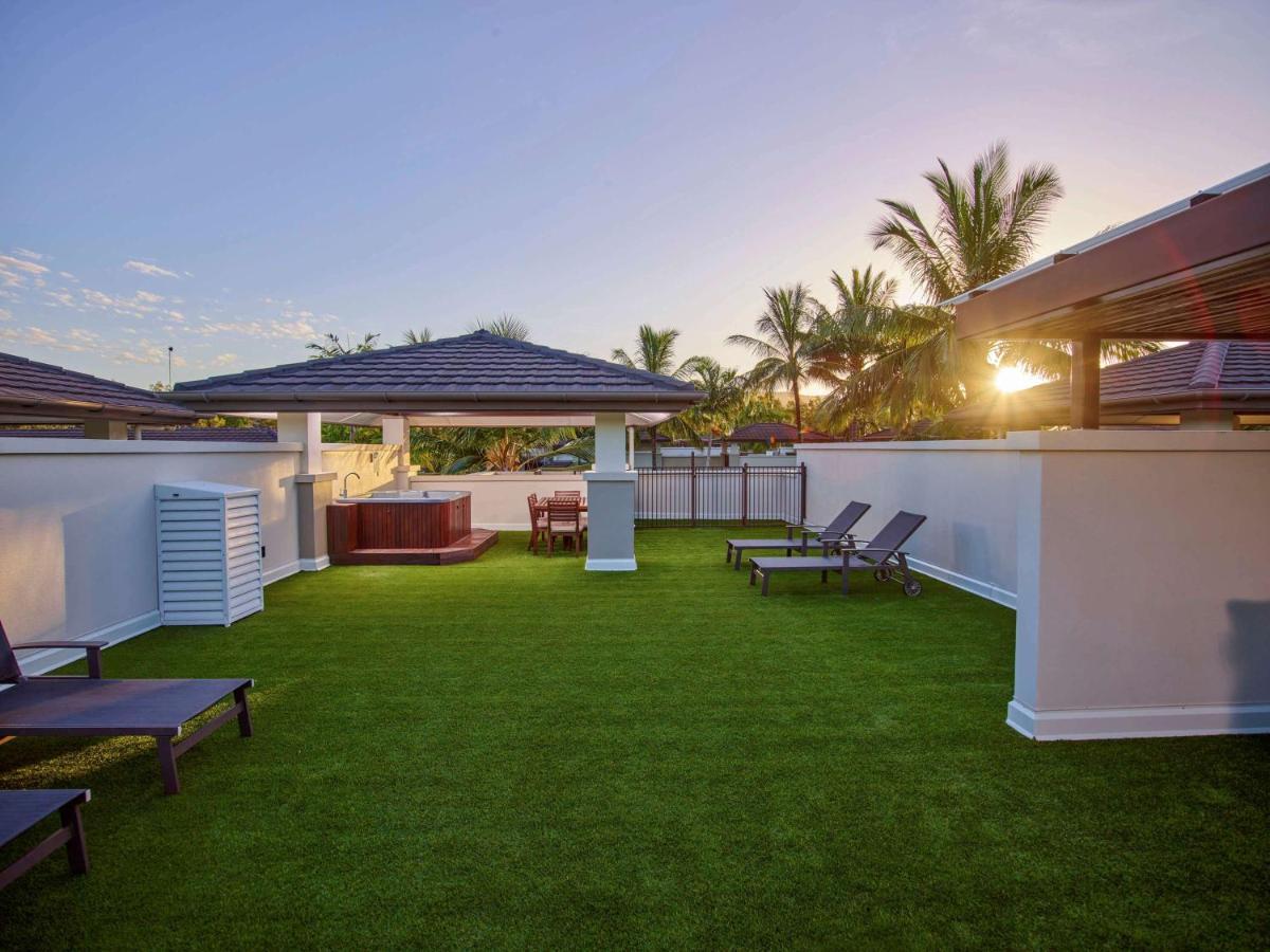 Pullman Port Douglas Sea Temple Resort And Spa Exterior photo